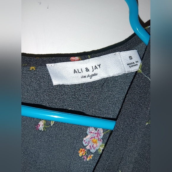 Ali & Jay Black and Floral Jumper Size Small - Picture 3 of 5